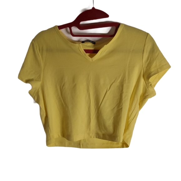 Shein yellow crop top - Picture 2 of 2